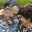 Seniordating hitter på nettet Stadig flere midaldrende kvinder og mænd benytter Netdating til at komme ud af ensomheden på. Eks. er der stor søgning for 50PlusMatch.dk, som er en datingside der henvender sig til...